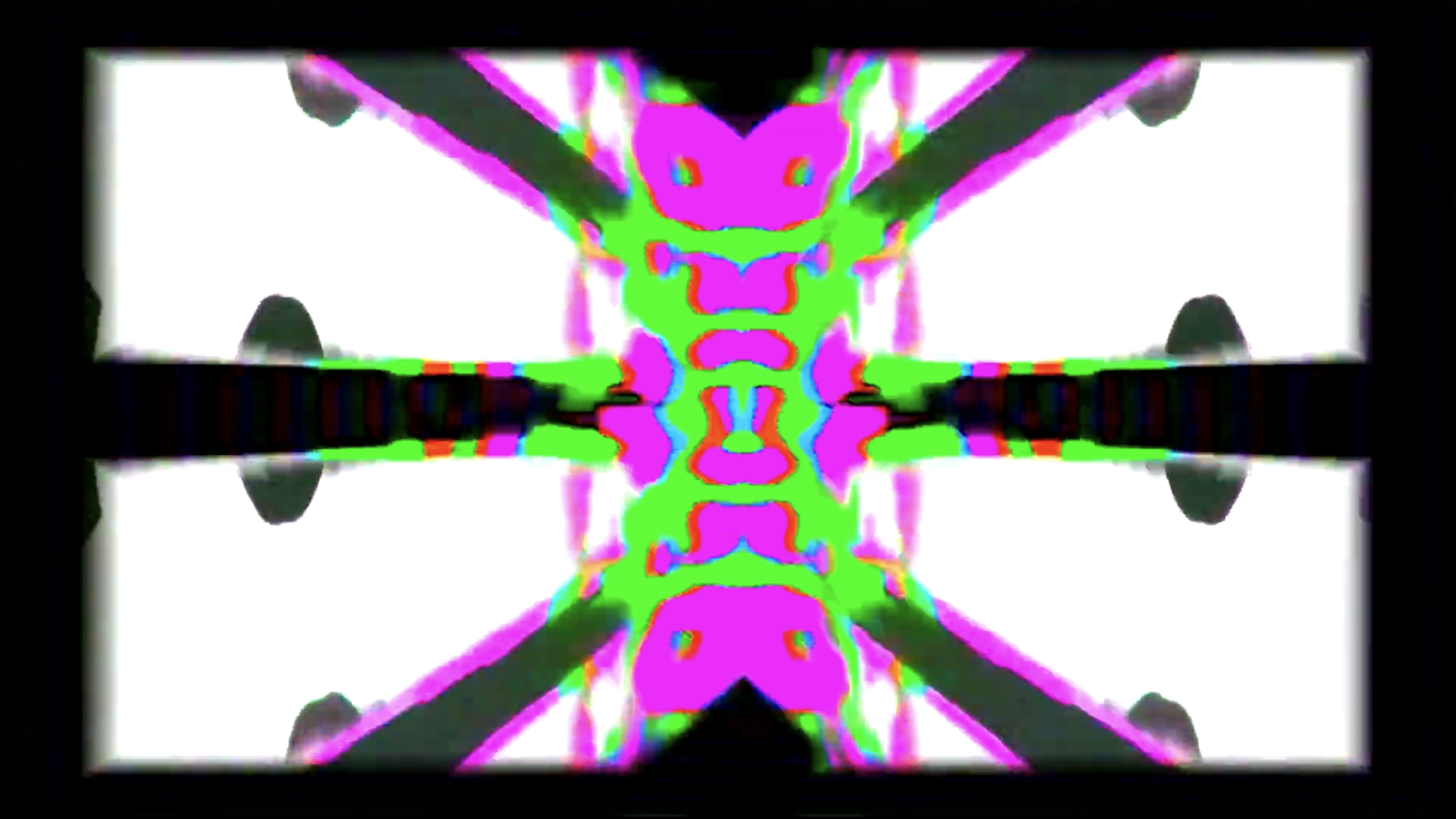 Experimental analog visuals on a screen
